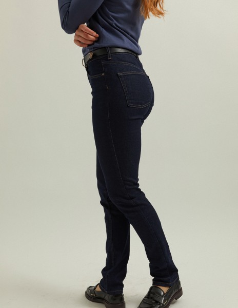 Pantalones vaqueros oscuros