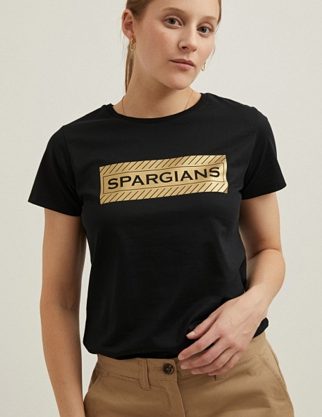 Camiseta manga corta negra con logo rectangular dorado